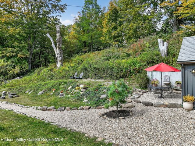 4868 Ny-212, Willow, NY 12495