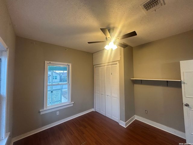 1607 Hays, San Antonio, TX 78202