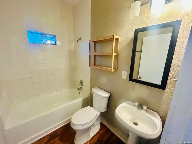 1607 Hays, San Antonio, TX 78202