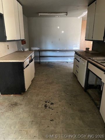 111 Irving Street, Pryor, OK 74361