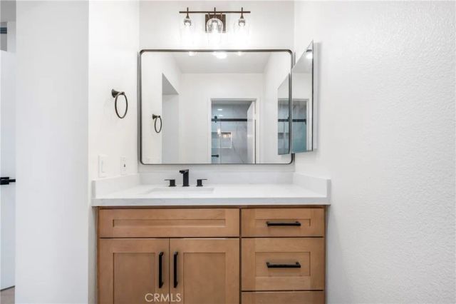 27 Fallingstar 25, Irvine, CA 92614
