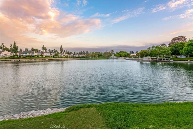 27 Fallingstar 25, Irvine, CA 92614