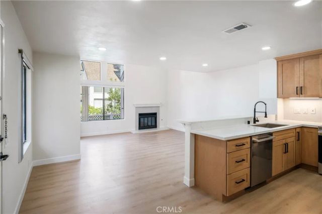 27 Fallingstar 25, Irvine, CA 92614