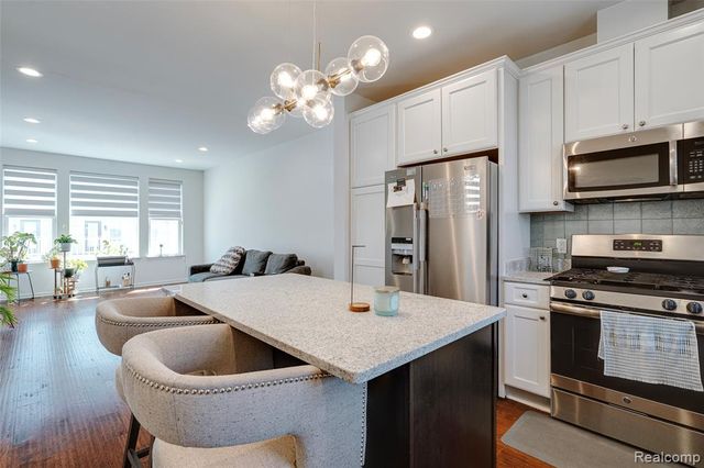 3211 Johanna Ware, Wixom, MI 48393