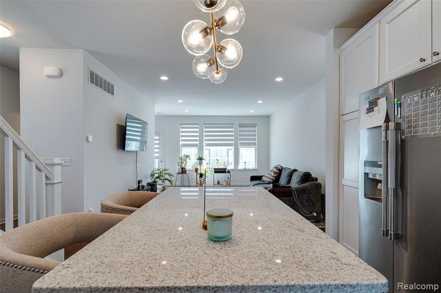 3211 Johanna Ware, Wixom, MI 48393