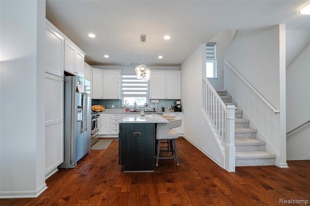 3211 Johanna Ware, Wixom, MI 48393