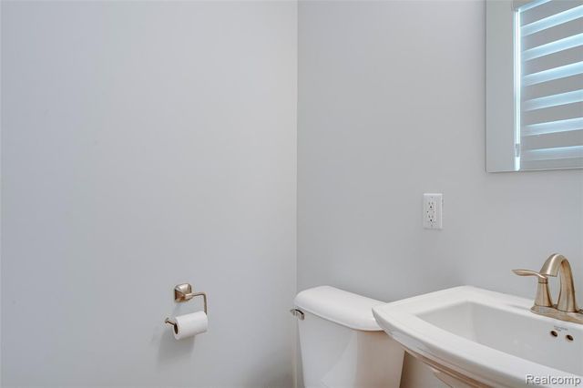 3211 Johanna Ware, Wixom, MI 48393