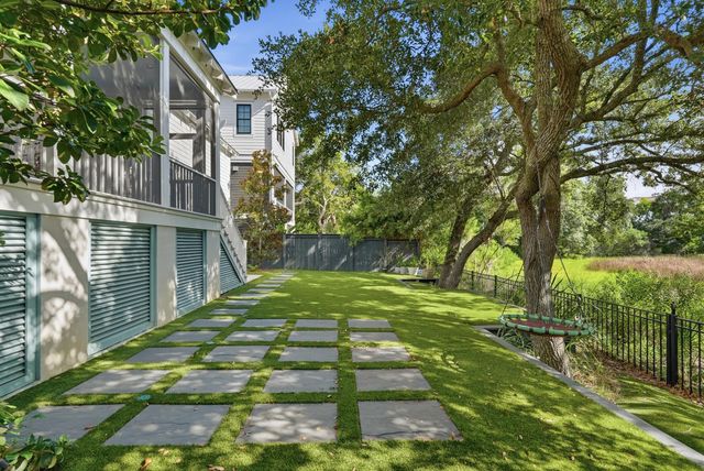 1675 Pierce Street, Charleston, SC 29492