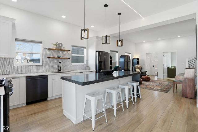 1454 Laurel Street, Indianapolis, IN 46203