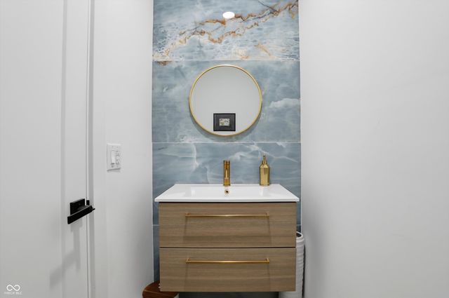 1454 Laurel Street, Indianapolis, IN 46203