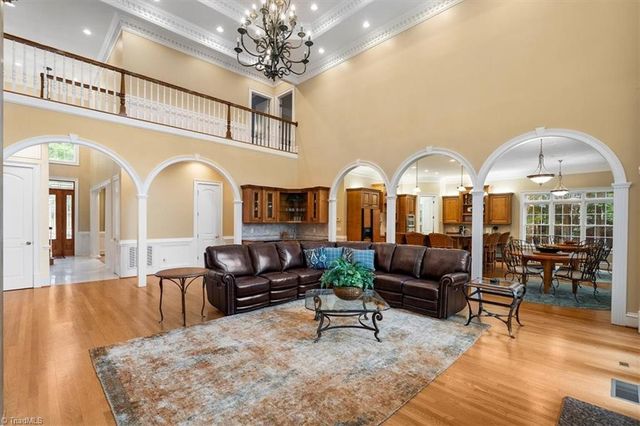 344 Lake Point Lane, Belews Creek, NC 27009