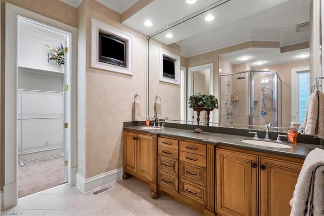344 Lake Point Lane, Belews Creek, NC 27009