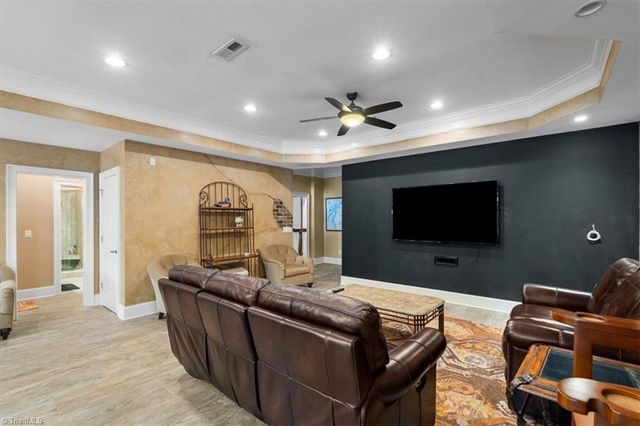 344 Lake Point Lane, Belews Creek, NC 27009
