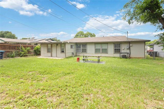 4654 Norris Street, Fort Worth, TX 76105