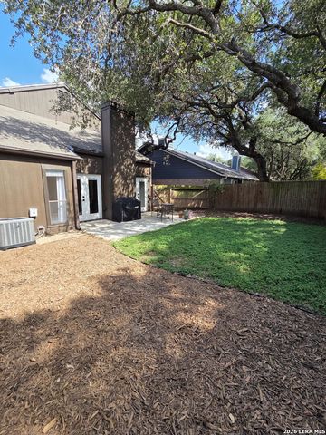 9317 Whisper Pt, San Antonio, TX 78240