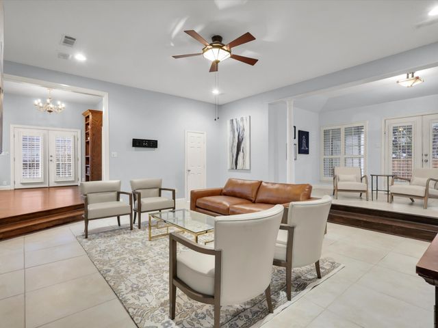 3204 Tranquility Drive, Arlington, TX 76016