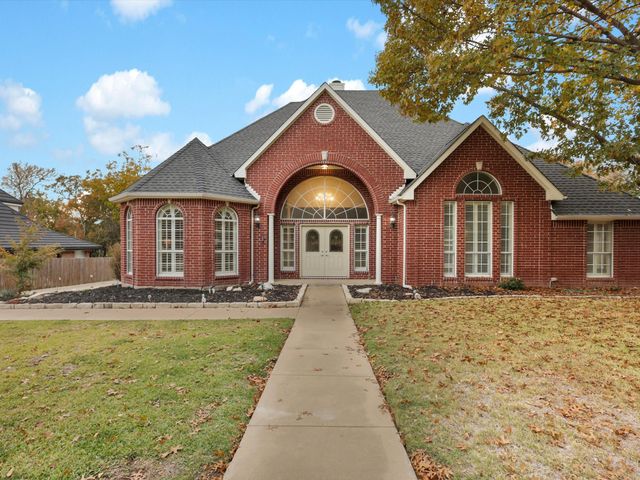 3204 Tranquility Drive, Arlington, TX 76016