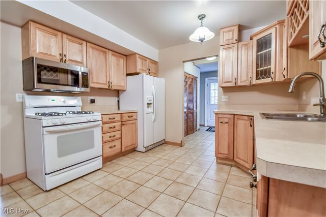 962 E 348th Street, Eastlake, OH 44095