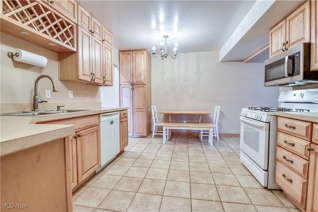 962 E 348th Street, Eastlake, OH 44095