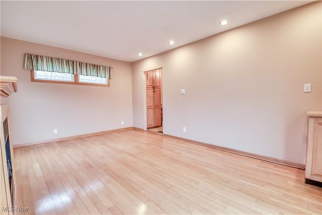 962 E 348th Street, Eastlake, OH 44095