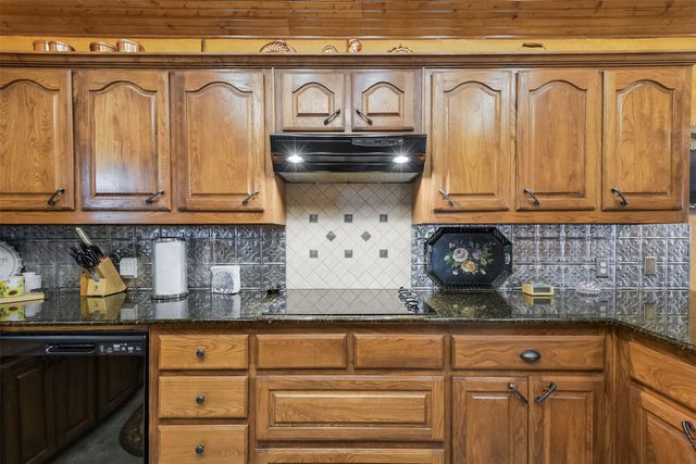 971 Bells Chapel Road, Waxahachie, TX 75165