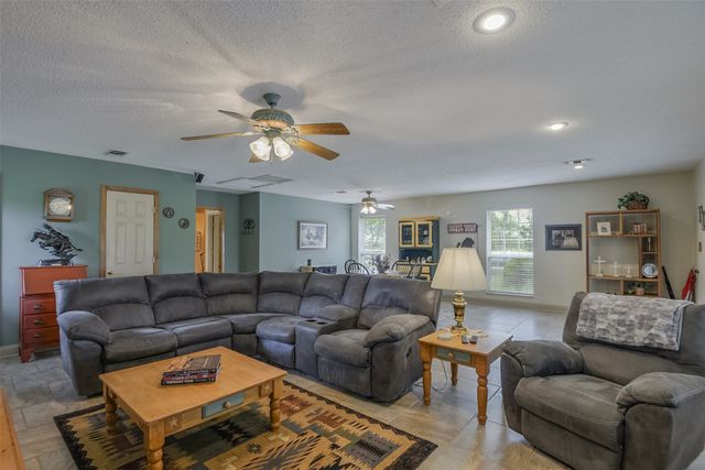 971 Bells Chapel Road, Waxahachie, TX 75165