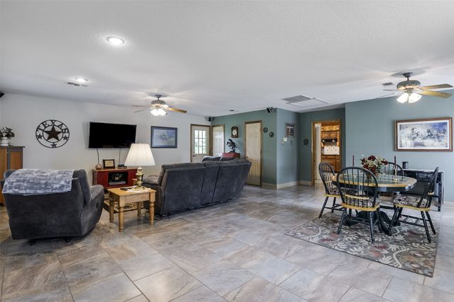 971 Bells Chapel Road, Waxahachie, TX 75165