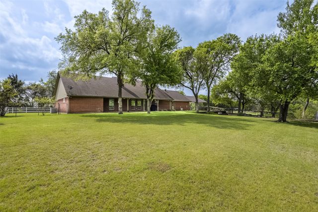 971 Bells Chapel Road, Waxahachie, TX 75165