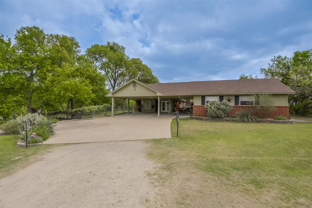 971 Bells Chapel Road, Waxahachie, TX 75165