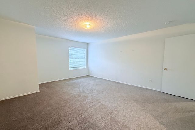 7909 Mosstree Drive, Arlington, TX 76001