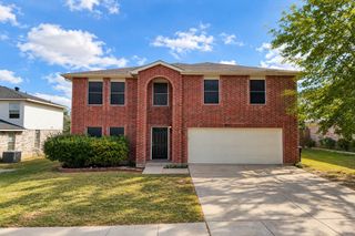 7909 Mosstree Drive, Arlington, TX 76001