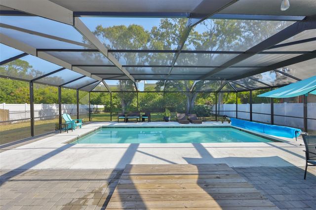 6503 MANILA PALM WAY, Apollo Beach, FL 33572