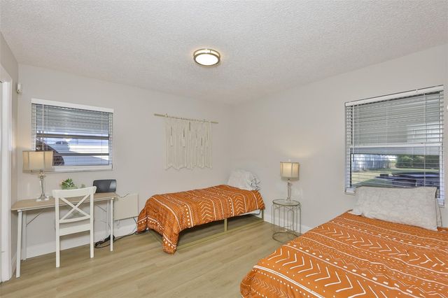 6503 MANILA PALM WAY, Apollo Beach, FL 33572