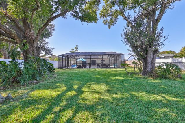 6503 MANILA PALM WAY, Apollo Beach, FL 33572