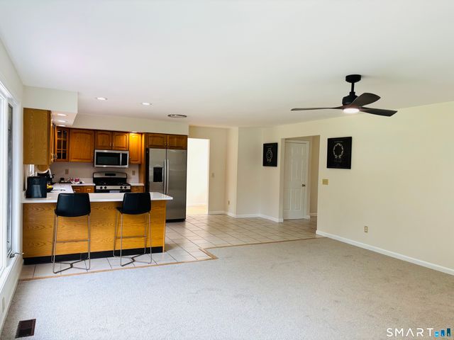 175 Meadows End Road, Milford, CT 06460