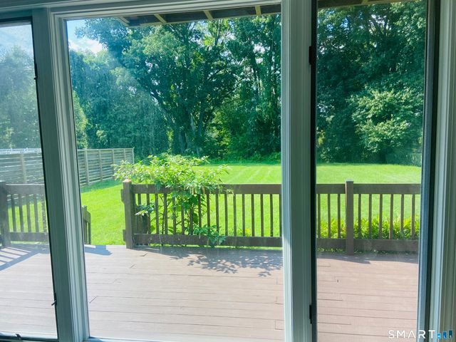 175 Meadows End Road, Milford, CT 06460