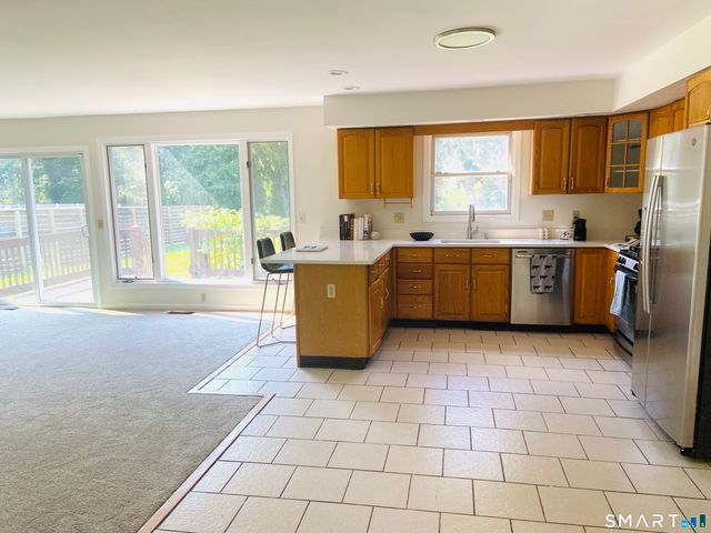 175 Meadows End Road, Milford, CT 06460
