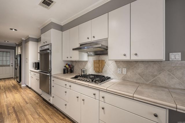 1005 Loyola Dr Drive, Little Rock, AR 72211