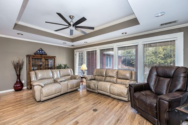 1005 Loyola Dr Drive, Little Rock, AR 72211