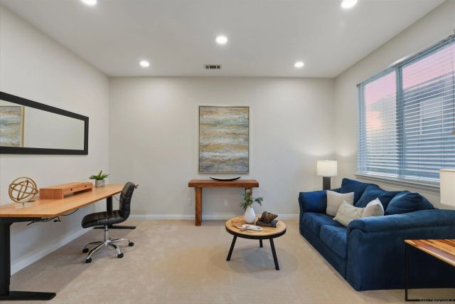 6104 Paseo Valiente, Carlsbad, CA 92009