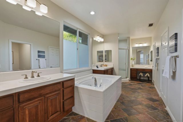 6104 Paseo Valiente, Carlsbad, CA 92009