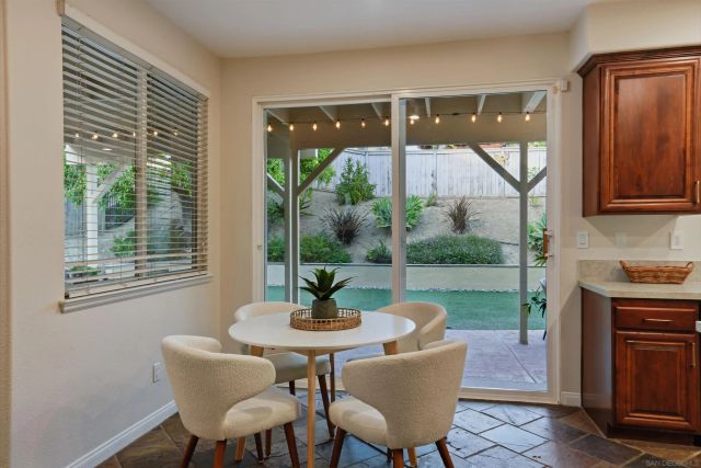 6104 Paseo Valiente, Carlsbad, CA 92009