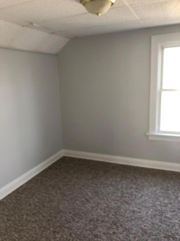 909 S 21st STREET, Manitowoc, WI 54220