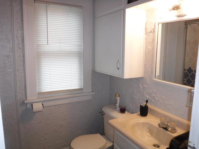 909 S 21st STREET, Manitowoc, WI 54220