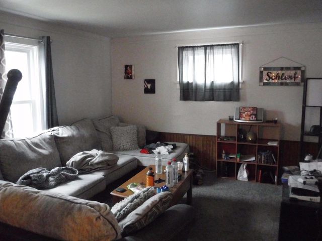 909 S 21st STREET, Manitowoc, WI 54220