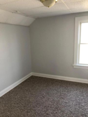 909 S 21st STREET, Manitowoc, WI 54220