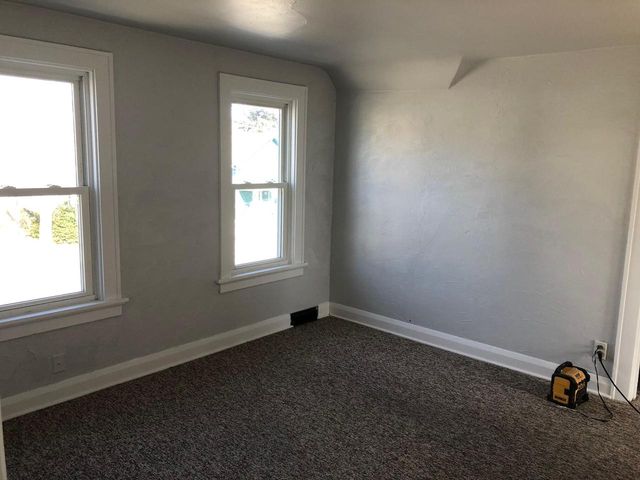 909 S 21st STREET, Manitowoc, WI 54220