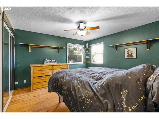 1408 SISKIYOU Blvd, Medford, OR 97504