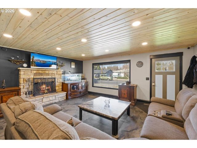 1408 SISKIYOU Blvd, Medford, OR 97504