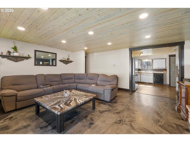 1408 SISKIYOU Blvd, Medford, OR 97504